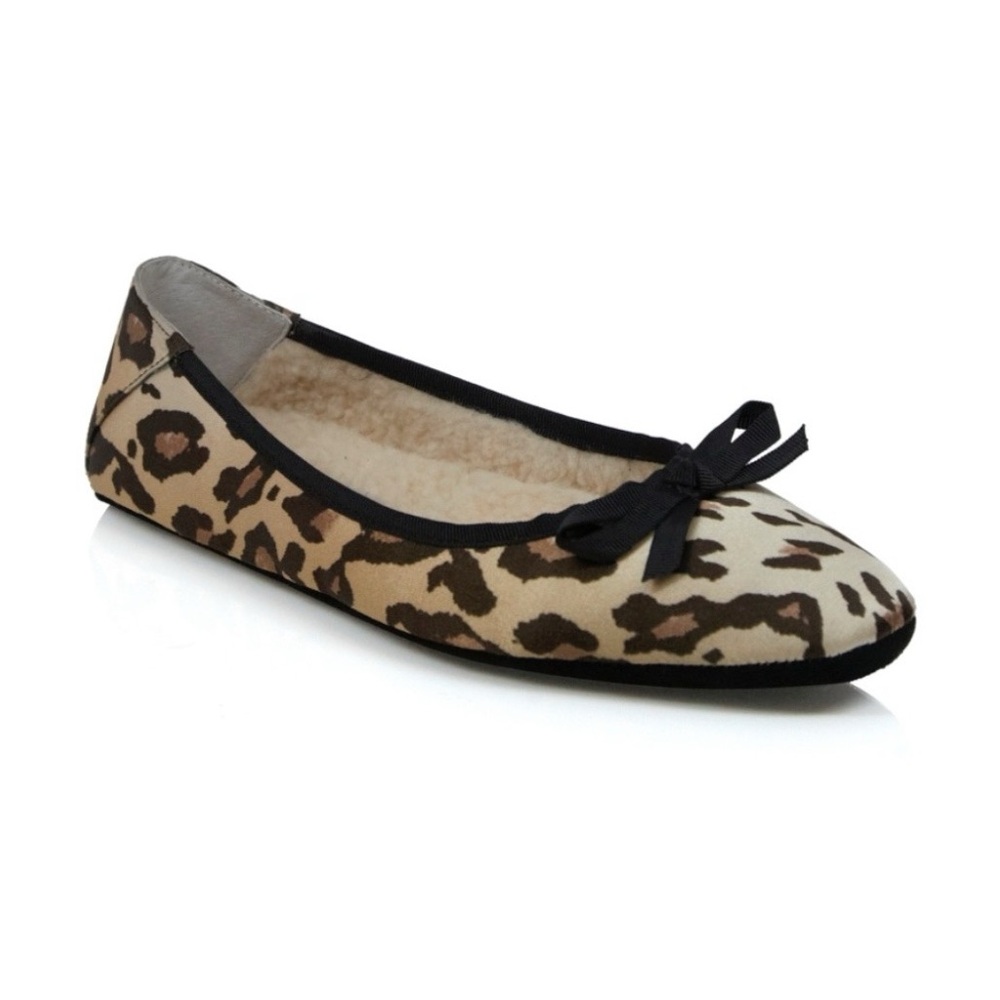 Jacques Levine Inslee Slippers in Leopard Print, sz 7M